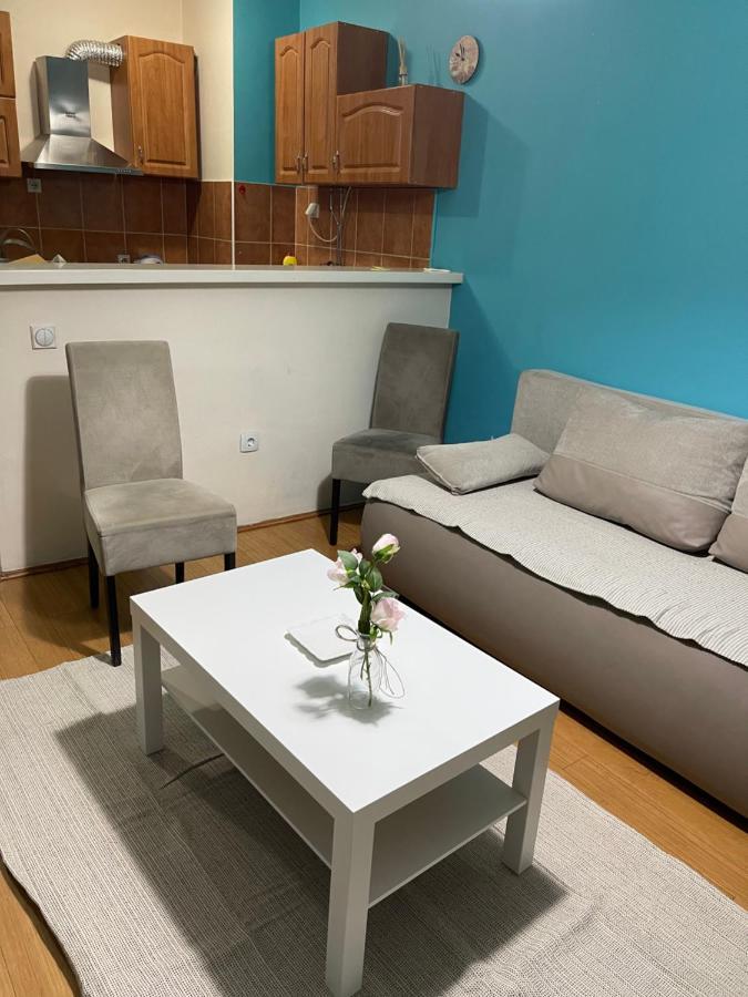 Apartment Elefant 021 Novi Sad Exteriör bild