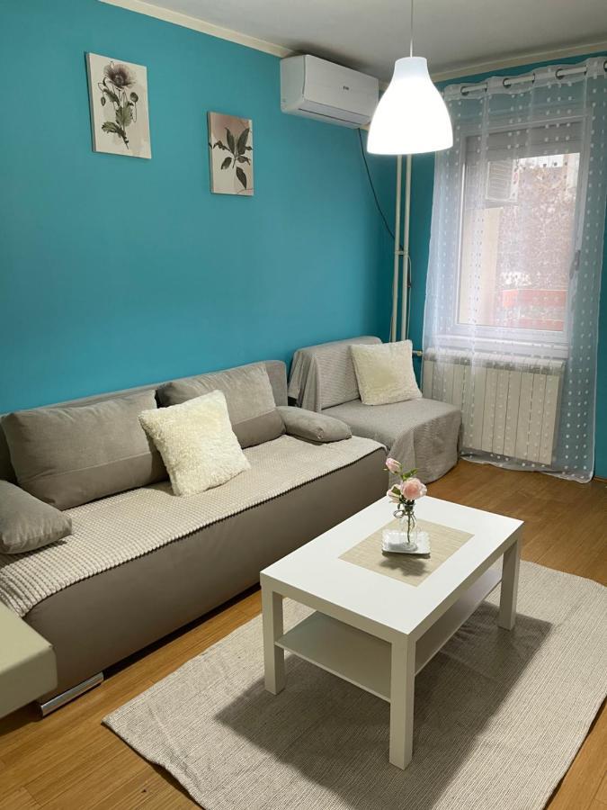 Apartment Elefant 021 Novi Sad Exteriör bild