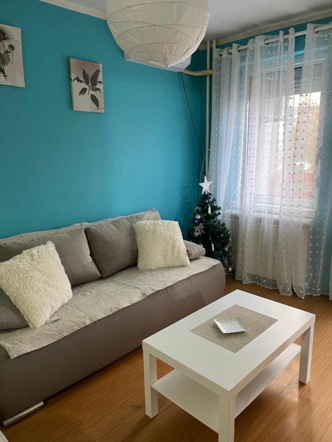Apartment Elefant 021 Novi Sad Exteriör bild